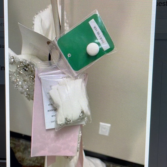 Unused Wedding Dress in Size 10 Morilee by Madeline Gardner - Picture 7 of 7